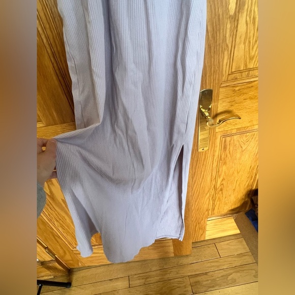 Victoria’s Secret - Pink - Lavender Sleeveless Maxi Dress with Slit - Picture 5 of 6